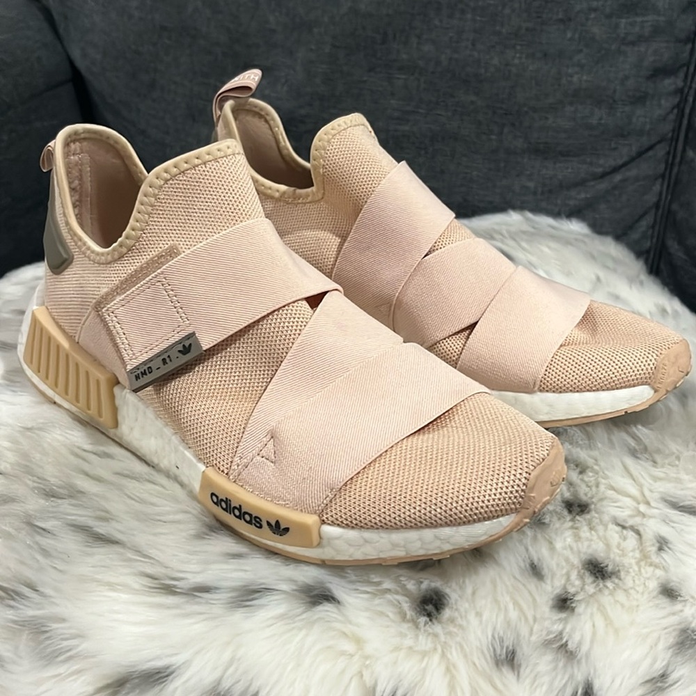 Adidas NMD R1 size EU 40 or 9.5.